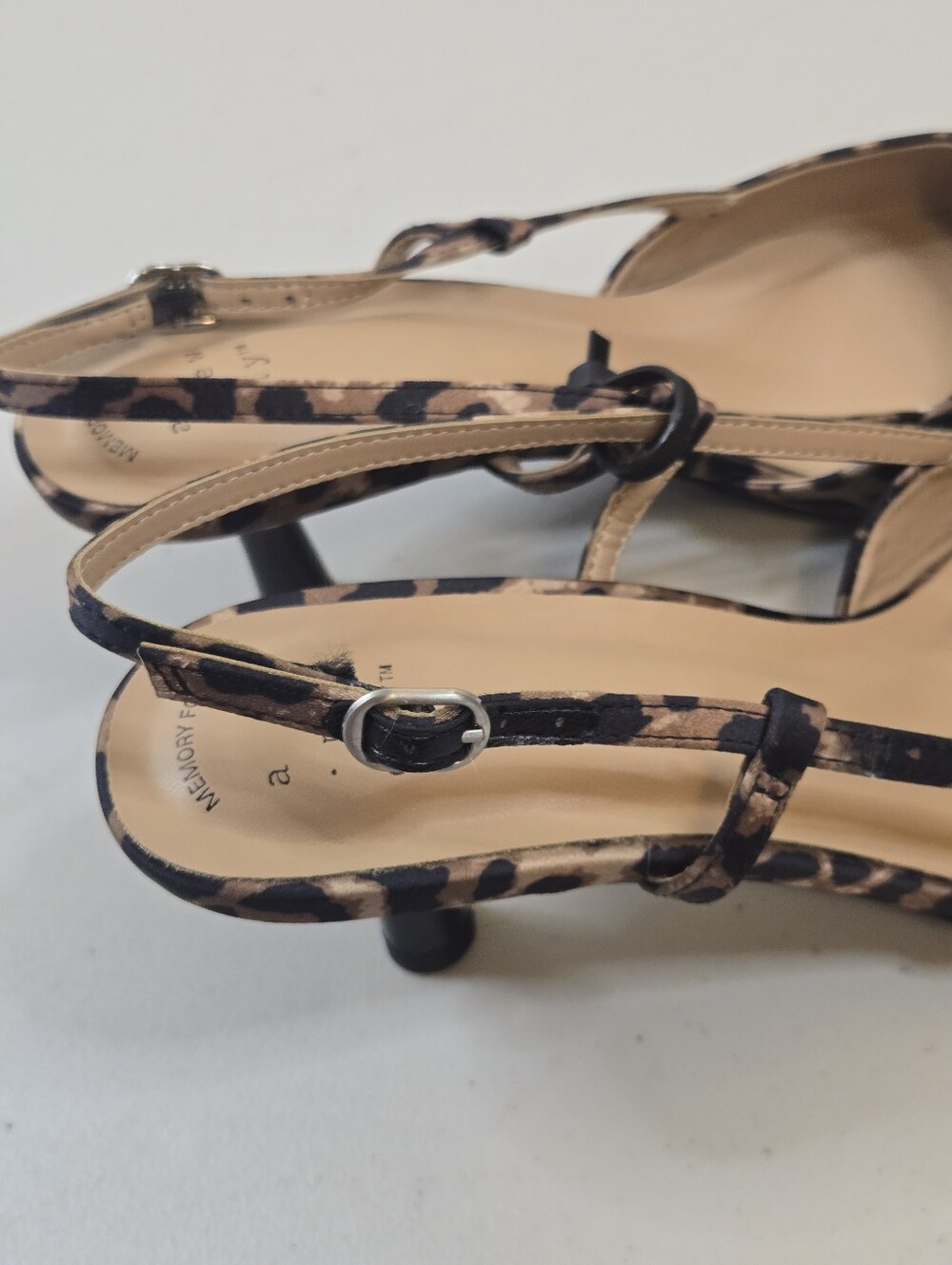 NWoT a new day Leopard Print Slingback Pointed Kitten Heels - Brown/Black Size 7 - Picture 5 of 10